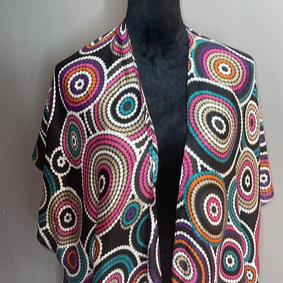 One Size fits Most Kimono/Ruana with Geometric Circles-NWT - Picture 2 of 8